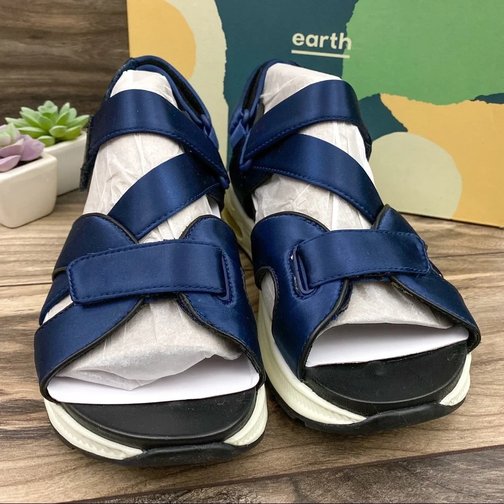 NIB Earth Cedar Kushma Adjustable Sport Sandals - Picture 3 of 11